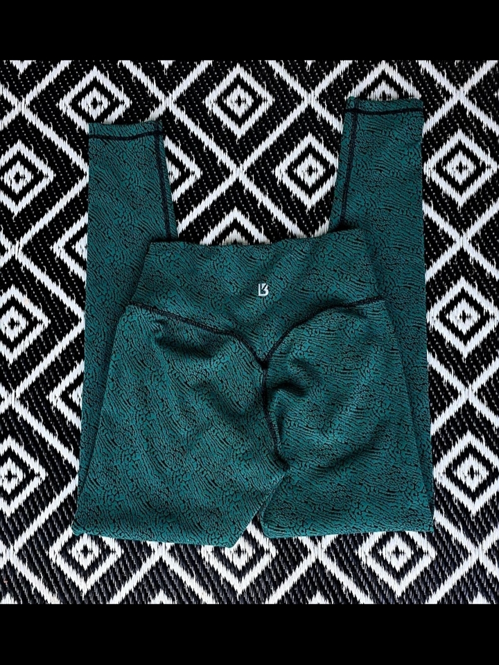BuffBunny Women's Teal Textured Leggings